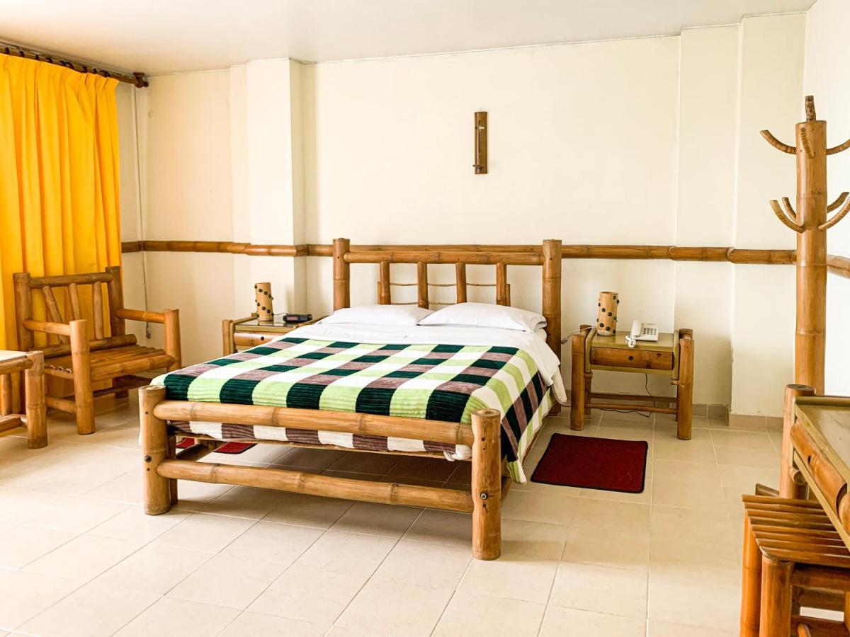 מניזאלס Hotel Casa Yaripa מראה חיצוני תמונה
