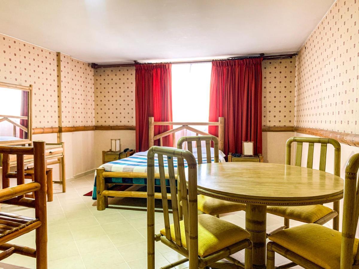 מניזאלס Hotel Casa Yaripa מראה חיצוני תמונה